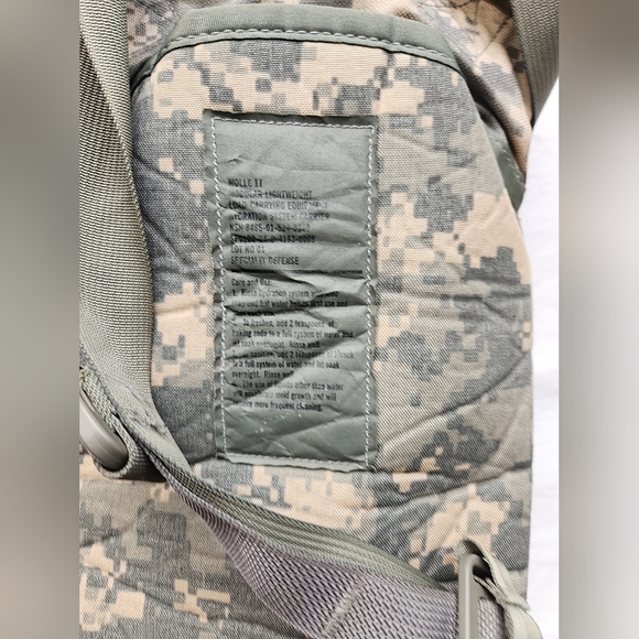 Camelbak Military Green Hydration Backpack - Picture 3 of 3